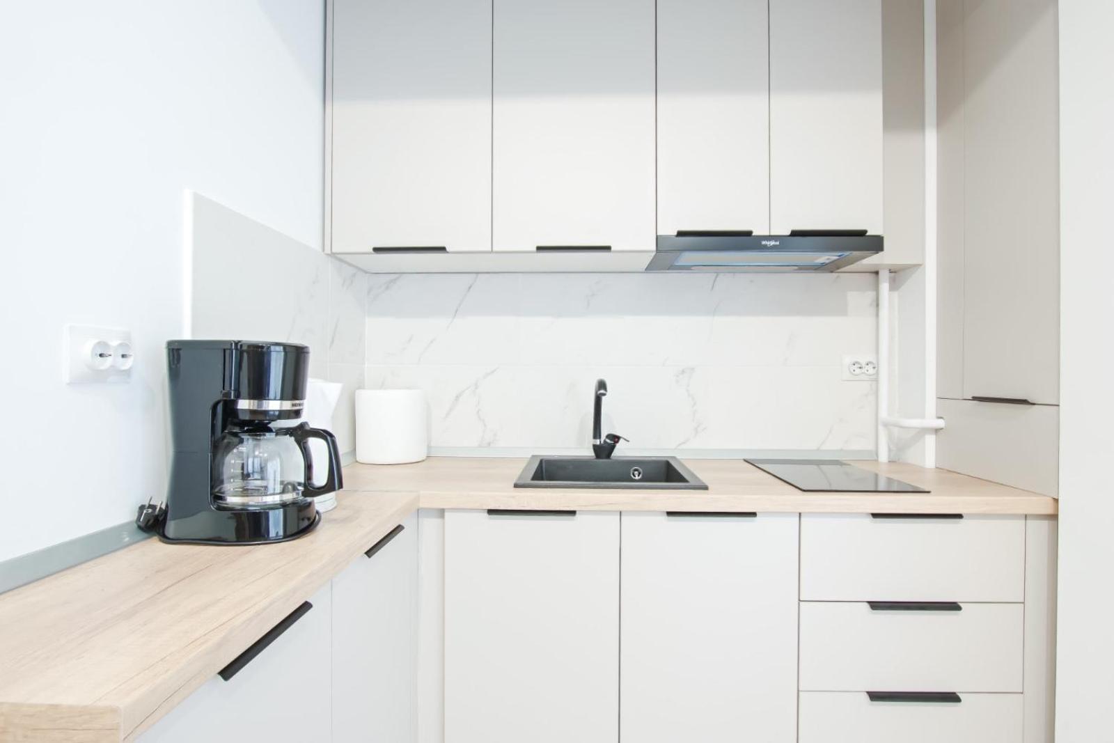 Himson-Blue Apartament Iasi Buitenkant foto