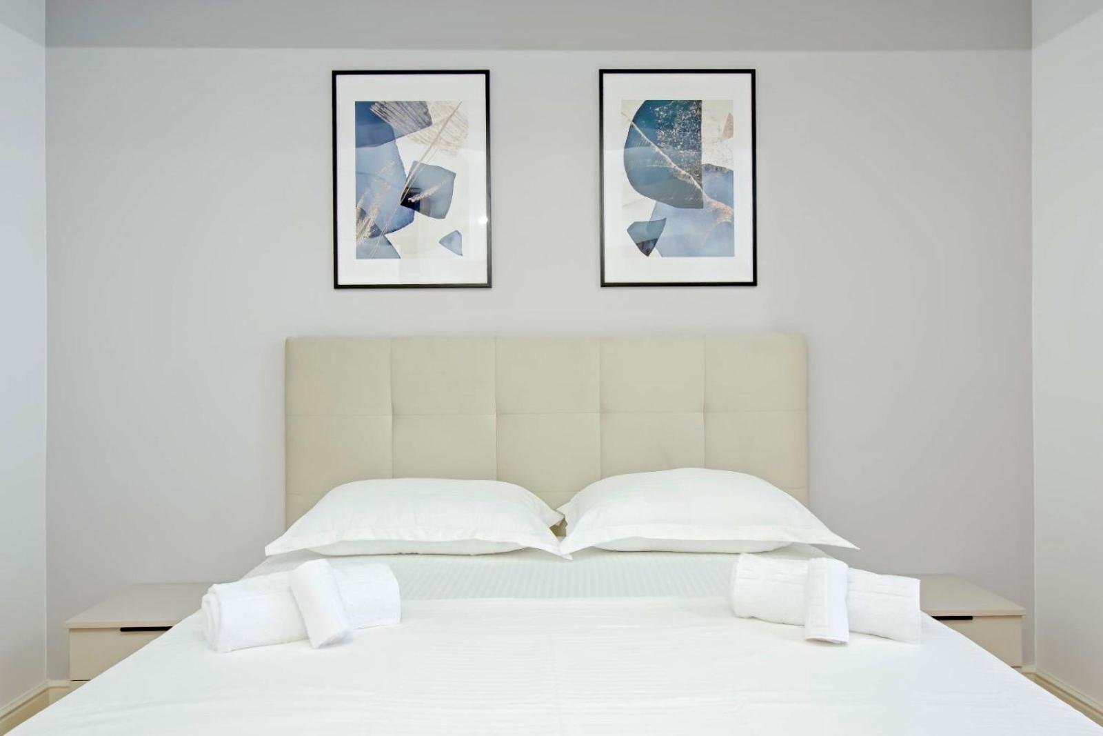 Himson-Blue Apartament Iasi Buitenkant foto